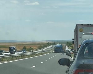 Трима загинали в катастрофата на "Тракия", удар в дърво със загинали и по обходния път