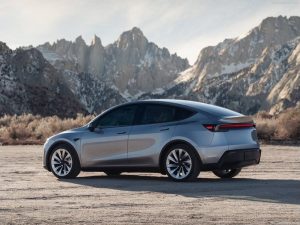 Колите на Tesla ще задействат въздушните възглавници малко преди да се случи катастрофа (видео)