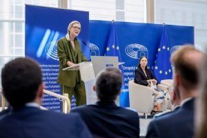 Кейт Бланшет и Ева Майдел представиха „Регистър на човешкото съгласие“ за защита от изкуствен интелект
