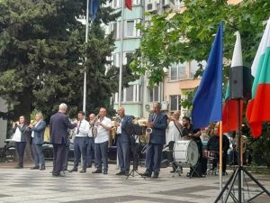 Бургаският духов оркестър: Музикални вечери под звездите край Морското казино