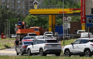 Русия връща гориво „Евро 2“, забранено от 13 години, заради мащабен дефицит