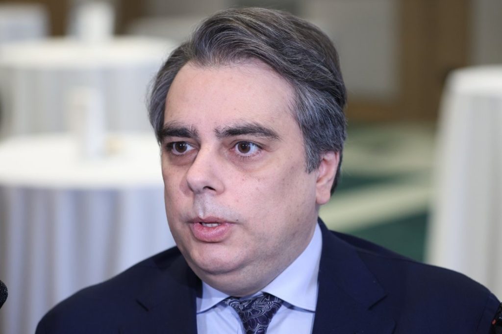 Асен Василев: Хазната не е празна и разполага с милиарди евро