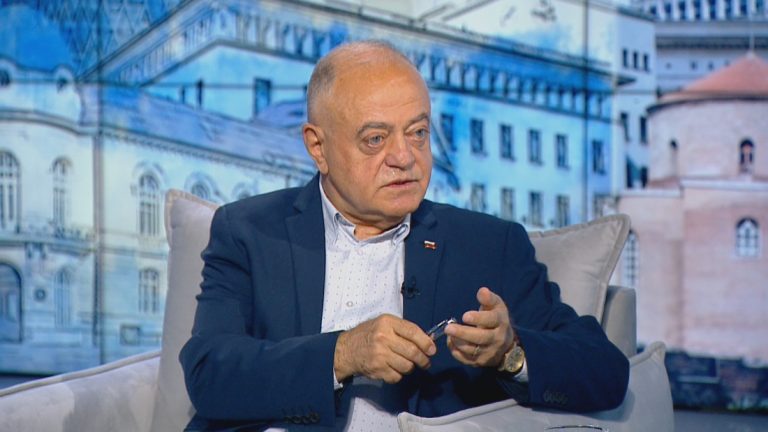 Атанас Атанасов: Рисковете за изолация на България са налице Атанас Атанасов: Рисковете за изолация на България са налице