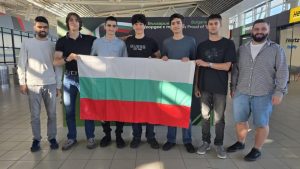 Български ученици спечелиха четири медала от Европейската олимпиада по физика в Швеция