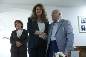 Доайенът на вестникарството Любен Генов на 90: Почетен знак от президента и историческа изложба
