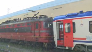 Двама 17-годишни са в критично състояние след удар от волтова дъга в Стара Загора