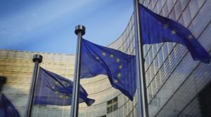 ЕК предлага удължаване на временната закрила за украинци до март 2028 година