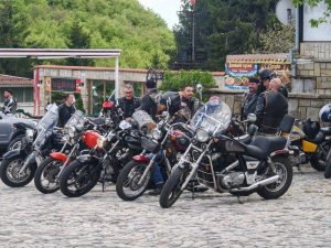 Икономическата комисия заседава спешно заради скока в цените на „Гражданска отговорност“ за мотористи