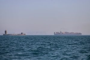 Иран отново блокира Ормузкия проток заради израелските атаки в Ливан