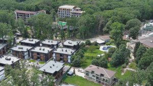 Корпорация КУБ премахна доброволно оградата в местност „Баба Алино“