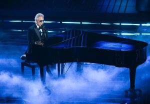 Крадци обраха вила на Андреа Бочели в Тоскана за 500 000 евро