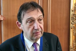 Министър Иван Шишков: Строителите на АМ „Хемус“ да работят първо по авансово платените участъци