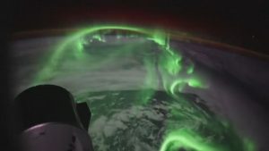 НАСА разпространи уникални кадри на южно сияние от борда на SpaceX Dragon