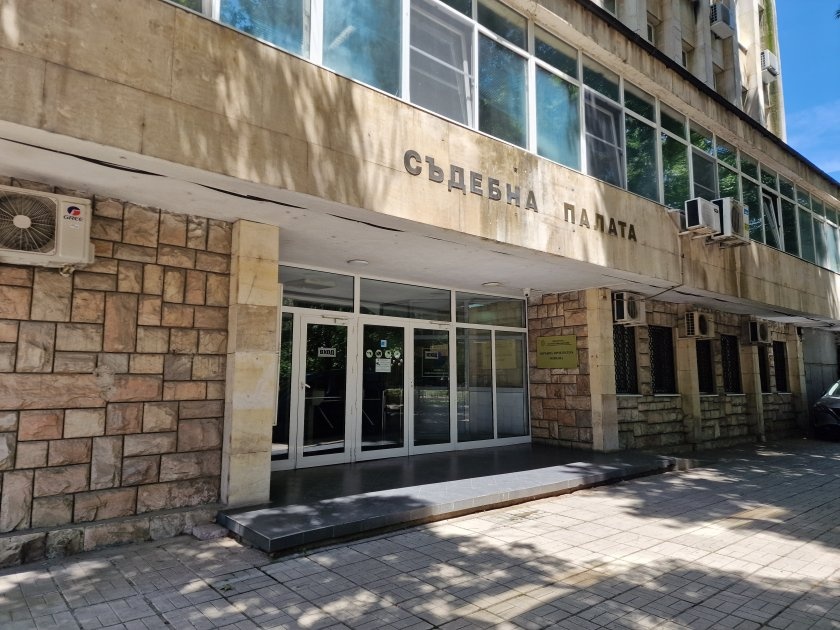 Окръжният съд в Монтана върна Цветан Петров на поста кмет на Лом