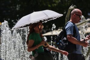 Опасно горещо време утре: Температури до 39 градуса преди предстоящите валежи