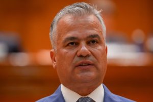 Политическата криза в Румъния се задълбочава: Парламентът отхвърли Адриан Вещя за премиер