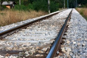 Половината жп трасета в България са с намалена скорост: Министър Пеев отчете тежка криза