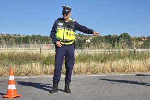 Неправоспособен шофьор опита да подкупи полицаи в Бургас с дребни суми в евро