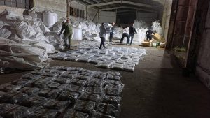 Апелативният съд в Бургас остави в ареста петима мъже за 250 кг марихуана