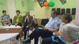Самотни възрастни хора в Бургас ще получават подкрепа директно на прага на домовете си от полиция и социални работници