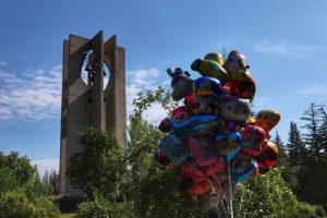 Възстановиха Детската асамблея "Знаме на мира" на монумента "Камбаните"