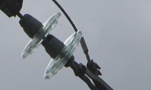 Защо жителите на Горно Хърсово нямат ток при изграден трафопост?