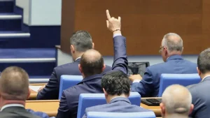 Парламентът ограничи правомощията на особения търговски управител на „Лукойл“
