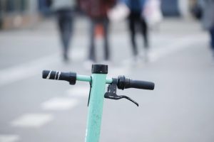 14-годишно момче остава в критично състояние след инцидент с тротинетка в София