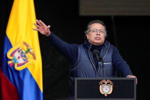 Втори тур на президентските избори в Колумбия: Десницата срещу левицата в решителен вот