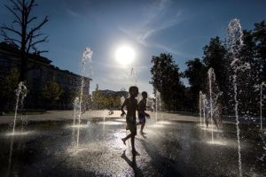 Днес настъпва астрономическото лято: България посреща най-дългия ден