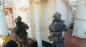 Френските ВМС задържаха танкера „Деливер“ от руския сенчест флот край Сицилия