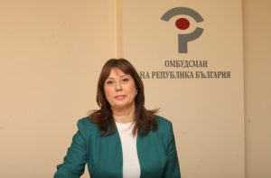 Омбудсманът настоява за строги мерки срещу педофили на работа с деца