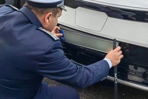 Джигит с БМВ бяга от полицията в Хисаря, Районният съд в Пловдив наложи солени глоби