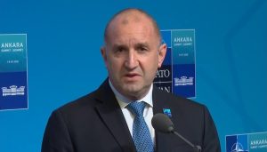 Радев: България ще подкрепя финансово Украйна без това да влияе върху социалните разходи