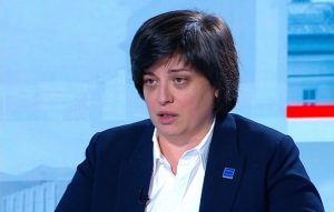 Диана Русинова: Тираджиите у нас масово карат по джапанки и голи до кръста