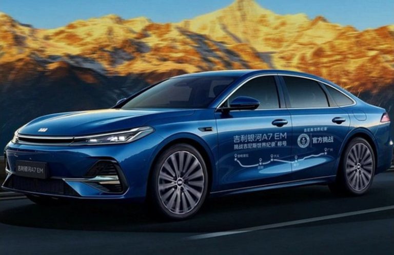 Geely Galaxy A7 EM постави световен рекорд с пробег от 2608 км Geely Galaxy A7 EM постави световен рекорд с пробег от 2608 км