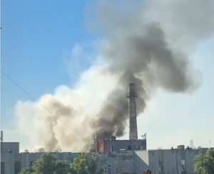 Украйна порази две рафинерии в Русия при масирана атака с дронове