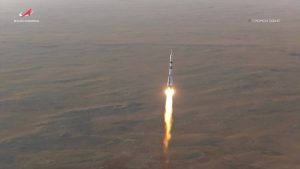 Астронавти на НАСА и „Роскосмос" излетяха към Международната космическа станция