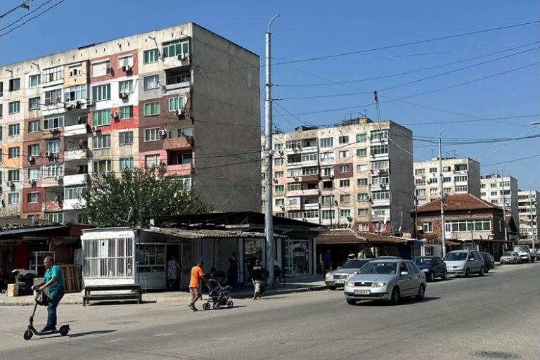 Трагедия в Пловдив: Мъж загина след скок от висок етаж в „Столипиново“