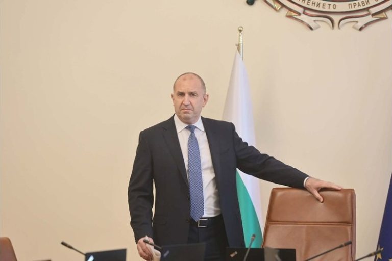 Румен Радев: Изключено е от българска територия да се водят бойни действия в Иран