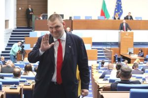 ДПС ще обжалва решението на кабинета да им вземе централата на „Врабча“