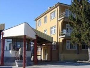Лишени от свобода жени почистват речните корита в Сливен