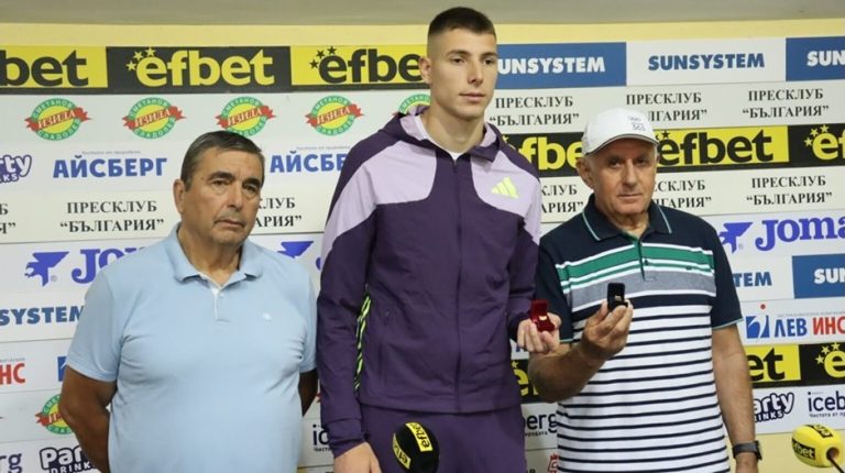 Саръбоюков гони участие на първото "върховно" световно в Будапеща