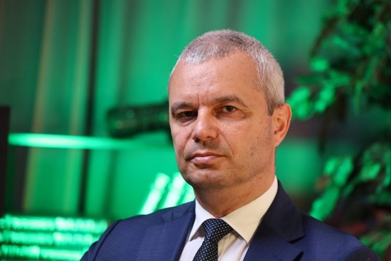 "Възраждане" търси помощ от Радев, за да обжалва решение за смяна на пола на ВКС