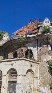 Столична община започна аварийно-временно укрепване на покрива на баня „Горна баня“
