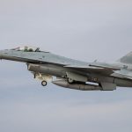 Украински изтребител Ф-16 претърпя авария по време на бойна мисия, пилотът е спасен