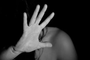 Дъщерята на подпалената жена от Медовец гасила пламъците по майка си с кърпа