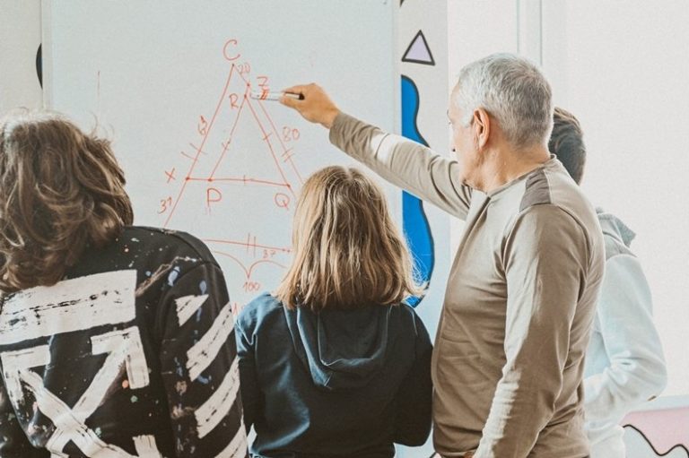 Младостта като сила: Гимназия SMART Science с исторически успех на национално ниво