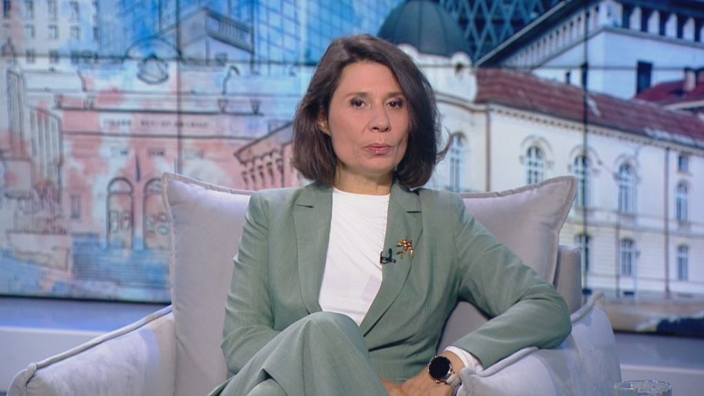 Елисавета Белобрадова: „Демократична България“ подкрепя единствено решения, взети след пълно информиране