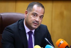 Калин Стоянов сезира прокуратурата за скандала „PNR-гейт“ и злоупотреби с данни